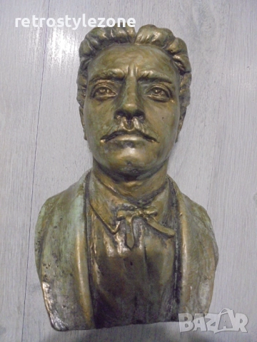 № 8408 Фигура / бюст на Васил Левски – масивна изработка от бетон , снимка 4 - Други ценни предмети - 52539989