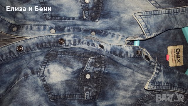 Дънкова риза деним размер Л пран ефект acid wash асид уаш, снимка 3 - Ризи - 35808576