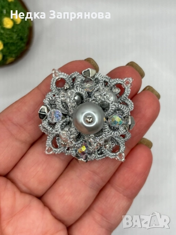 Брошка Ръчно изплетена Уникален акцент за всеки стил Различни цветове по поръчка , снимка 11 - Други - 52713472