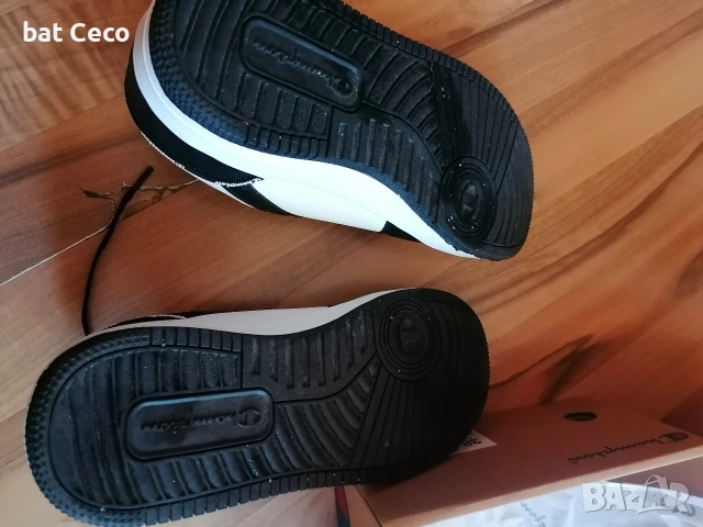 Оригинални маратонки "Champion" , снимка 4 - Маратонки - 53810303