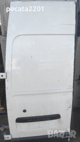 Продавам - Задна лява и задна дясна товарни врати за Рено Мастер 2018 г. , снимка 2 - Части - 51762582