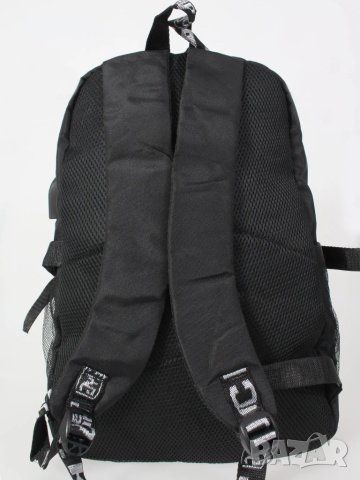 Раница Huggy Wuggy с USB порт и 3.5mm жак, снимка 3 - Раници - 40579314