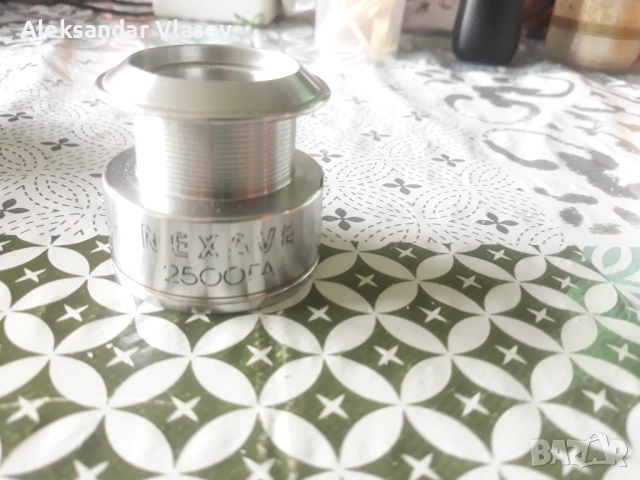 Шпули за макари Shimano Tehnium 3000 SFD, снимка 4 - Макари - 51986338