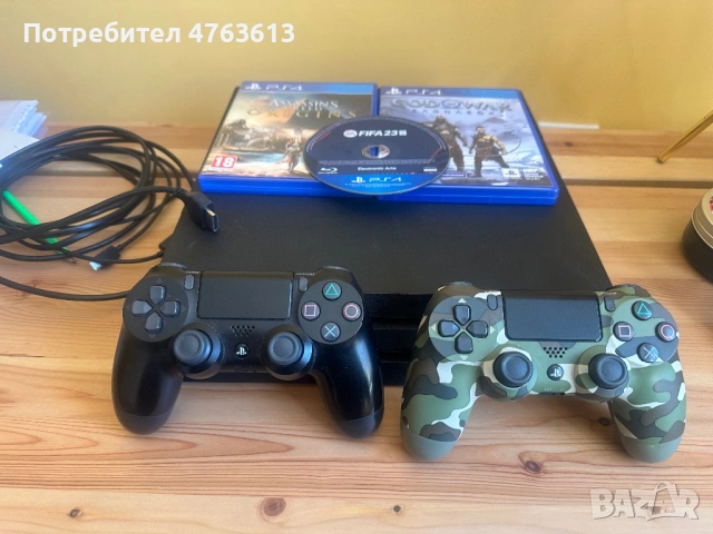 Ps4 Pro 1TB 2 джойстика 3 игри God of War FIFA 23 Assassins Creed