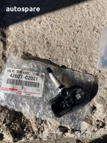 Оригинален датчик/сензор налягане на гуми. Toyota. 13-18. 42607-02031. 