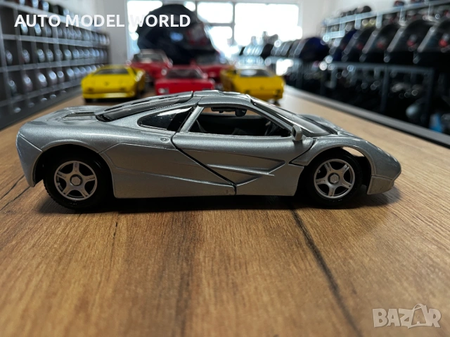 Метална колекционерска количкa модел BBURAGO MCLAREN P1 мащаб 1:24 29.34 лв. / 15 €, снимка 3 - Колекции - 53699700