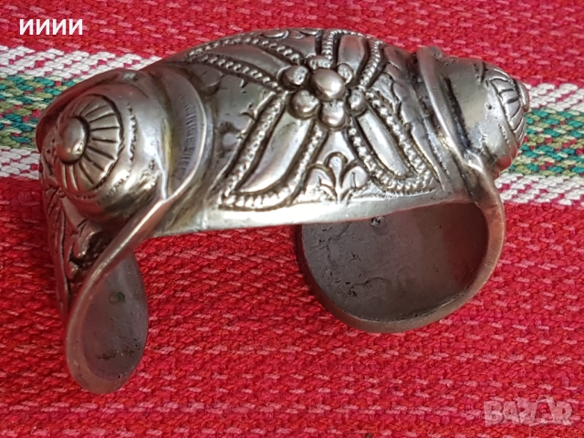 Сребърна гривна рогатка