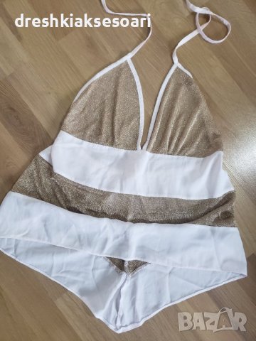 Бял топ със златни ивици, снимка 1