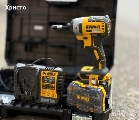 Професионален ударен винтоверт DeWALT DCF887 18V XR Brushless,205Nm + 4Ah батерия + зарядно + куфар , снимка 5 - Винтоверти - 53642076