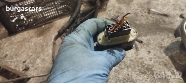 Управление ел огледала Chrysler PT Cruiser - 50лв, снимка 2 - Части - 41550201