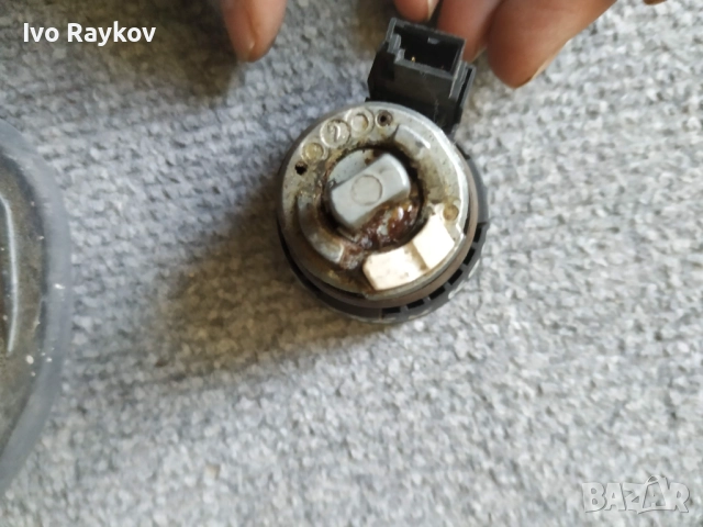 Ключалка , четец за BMW 318i E46 , снимка 5 - Части - 51713892