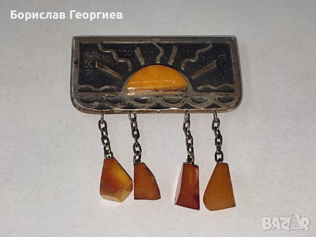Стара руска Сребърна брошка с кехлибар , снимка 2 - Колиета, медальони, синджири - 41688831