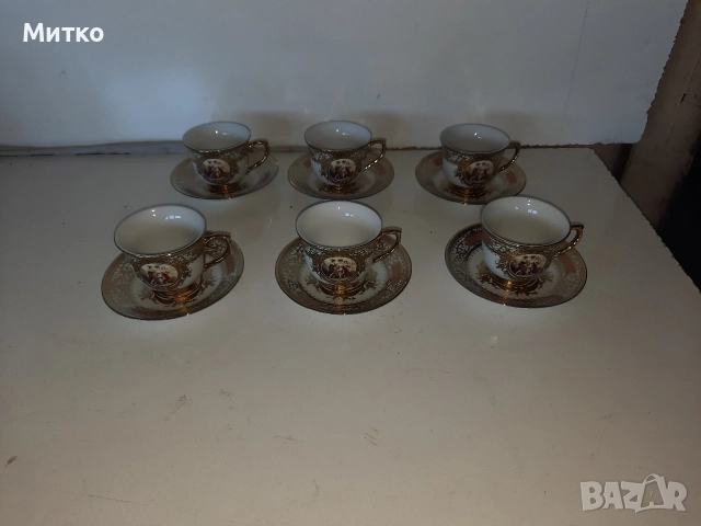 Луксозен сервиз за кафе от фин порцелан ръчно рисуван със златен кант, снимка 2 - Сервизи - 52868005