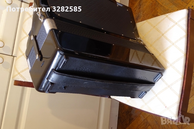 Акордеон Велтмайстер Каприче , снимка 5 - Акордеони - 36097748