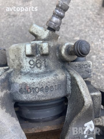 Renault clio 2015година 1.5dci главини и преден ляв спирачен апарат, снимка 5 - Части - 41338916