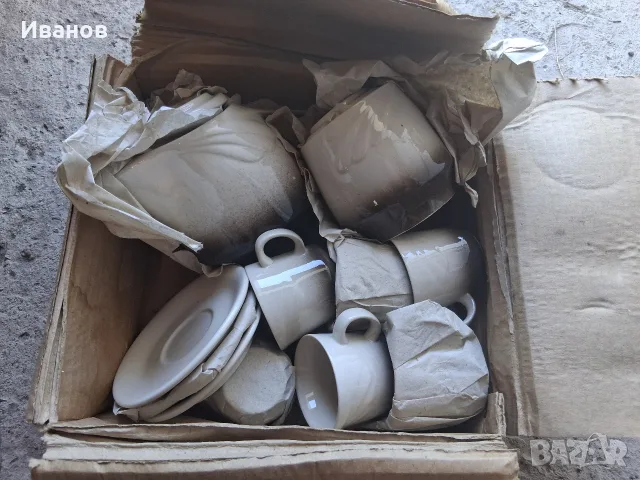 Комплект канички с чаши и чинии