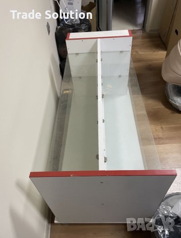 Продавам витрина етажерка, снимка 7 - Етажерки - 42690245