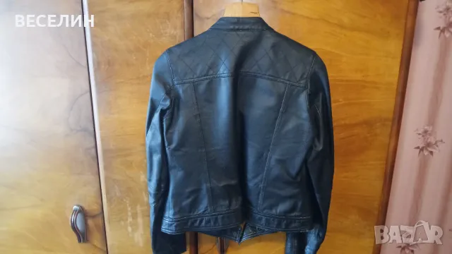 Продавам дамско яке