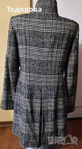 Палто ZARA, снимка 4 - Палта, манта - 49180623