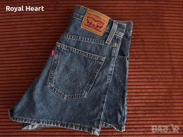 Къси панталони Levi’s High Waisted Mom Shorts | 27, снимка 3 - Къси панталони и бермуди - 55749286