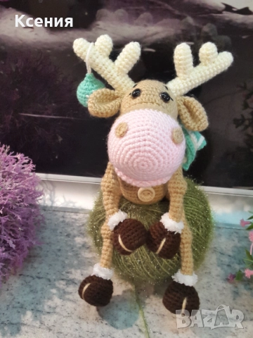 Елен с топка, Ръчно изработена, Плетена играчка, снимка 2 - Плюшени играчки - 52063831
