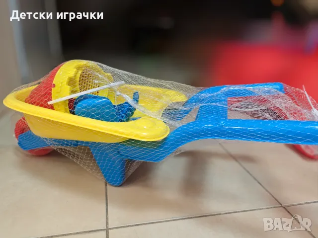 Голяма Плажна количка с лопата, гребло и кофичка за пясък