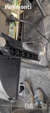 оригинална стойка телевизор Akai модел Aktv 4021 Smart, снимка 6 - Части и Платки - 35855032