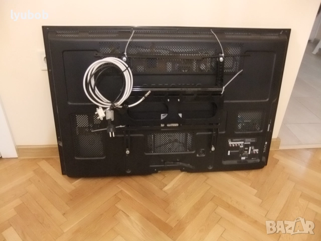 Телевизор Samsung PLAZMA 42 инча с стойка за стена, снимка 3 - Телевизори - 51995501