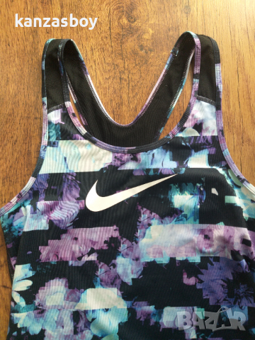 NIKE W NP TANK FLOWER JAMS - страхотен дамски потник КАТО НОВ, снимка 6 - Потници - 36374457