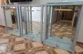 3 Стенни стъклени витрини с LED осветление и заключване (80Х60Х25), снимка 4