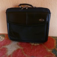 Маркова чанта за лаптоп "Targus", снимка 1 - Лаптоп аксесоари - 41375513