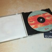 BLACKMORES NIGHT-UNDER A VIOLET MOON CD 0608231438, снимка 11 - CD дискове - 41772352