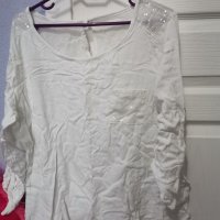 Дамска блузка бяла, снимка 1 - Блузи с дълъг ръкав и пуловери - 40494804