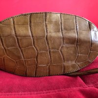 Чанта от естествена кожа, крокодилски принт, снимка 5 - Чанти - 41620318