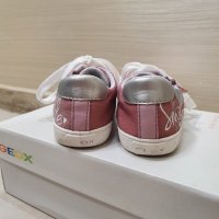 Розови обувки Geox, снимка 4 - Детски обувки - 38910544