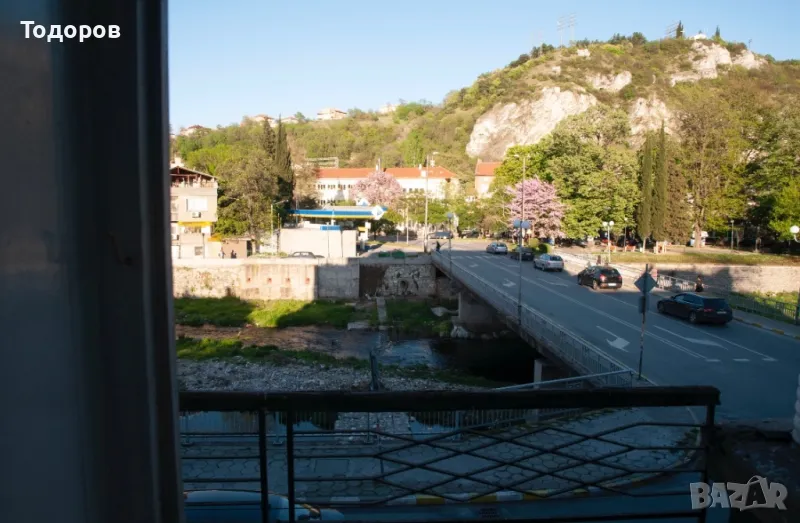 Продавам етаж от къща с част от магазин в Асеноград близост до център, снимка 1