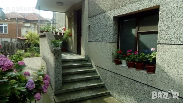 Центърът  никога не губи стсйност ! Продавам Заменям в Карнобат за Бургас , снимка 1