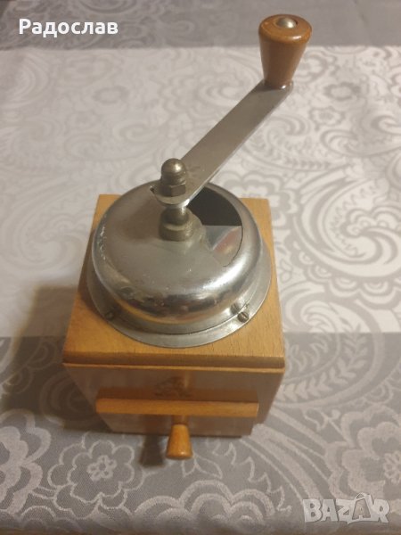 Стара мелничка за кафе, снимка 1