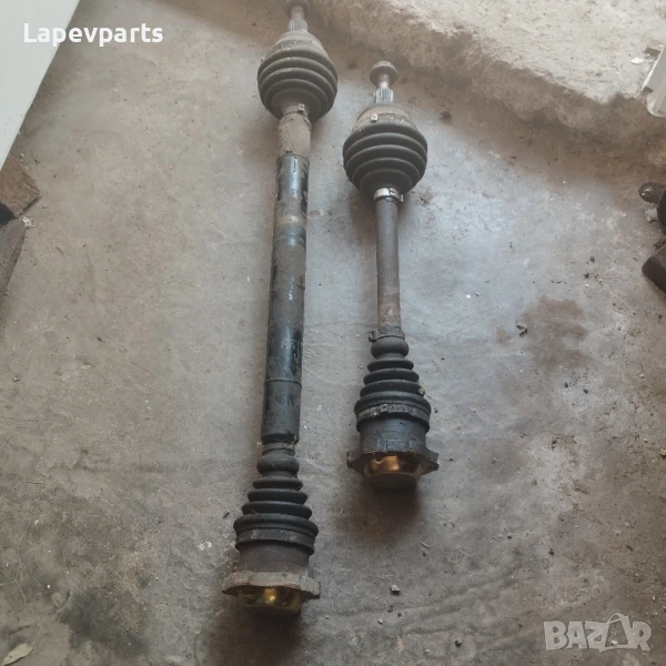 полуоска,каре 1.6 105 коня Seat Toledo Leon Golf 4 Сеат Толедо Леон Голф 4 , снимка 1
