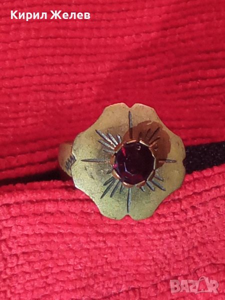 СТАРИНЕН БРОНЗОВ ПРЪСТЕН ЦВЕТЕ РЪЧНИ ОРНАМЕНТИс ЮВЕЛИРНО ФАСЕТИРАН ГРАНАТ МАЙСТОРСКА ИЗРАБОТКА 15117, снимка 1