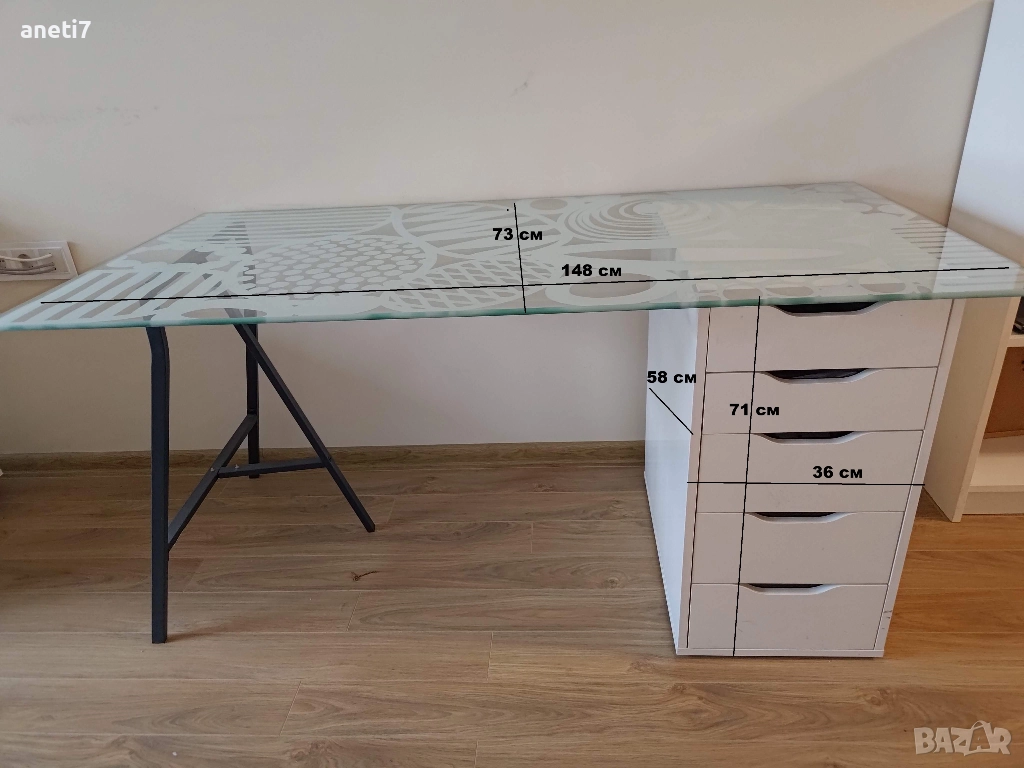 Стилно бюро с бял контейнер, закупено от ИКЕА, 4 бр. Отлично състояние, снимка 1