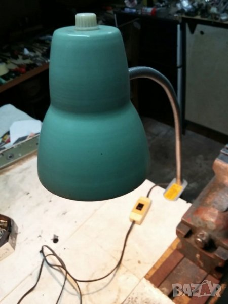 Настолна лампа с гъвкаво рамо, снимка 1