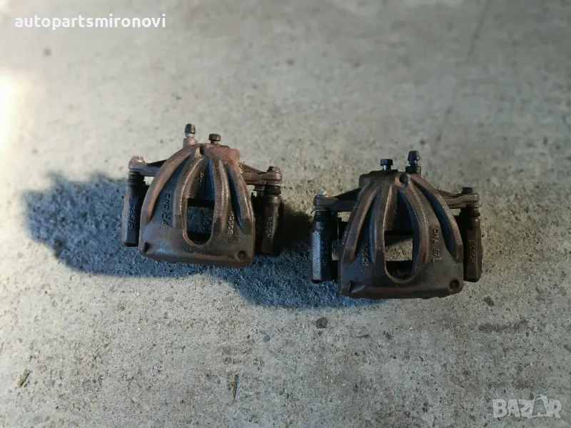 Предни спирачни апарати Авенсис т25 , снимка 1