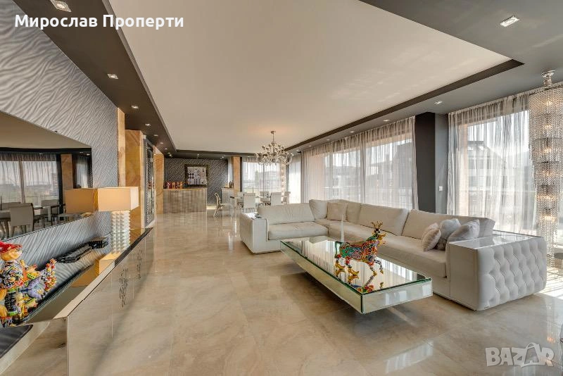 Продаваме 3-Стаен Апартамент В Западен парк, снимка 1