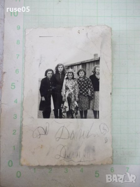 Снимка стара на пет момичета, снимка 1