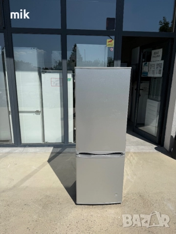 Хладилник с фризер Siemens 144см 