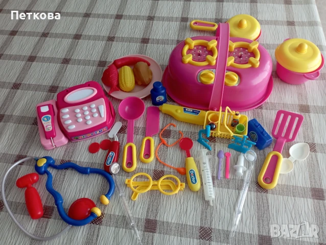 Готварски котлон, касов апарат и лекарски комплект - Страхотни комплекти за игра , снимка 2 - Образователни игри - 50903800