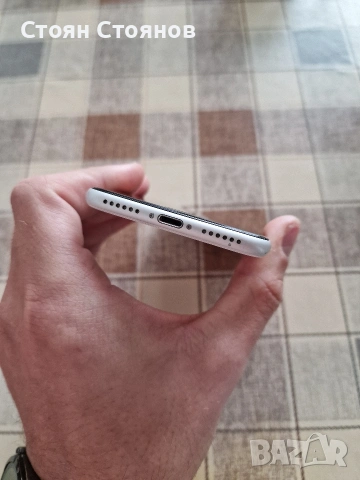 IPhone SE 2020 - Бял, снимка 9 - Apple iPhone - 53823784