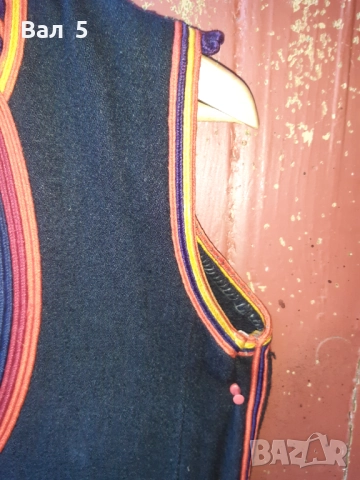 Автентичен красив вълнен сукман . Носия, снимка 6 - Антикварни и старинни предмети - 51760232
