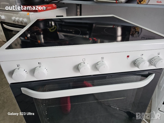 готварска печка с керамичен плот Electrolux , снимка 4 - Печки, фурни - 53052789